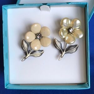 Kohls NWT pin twin set